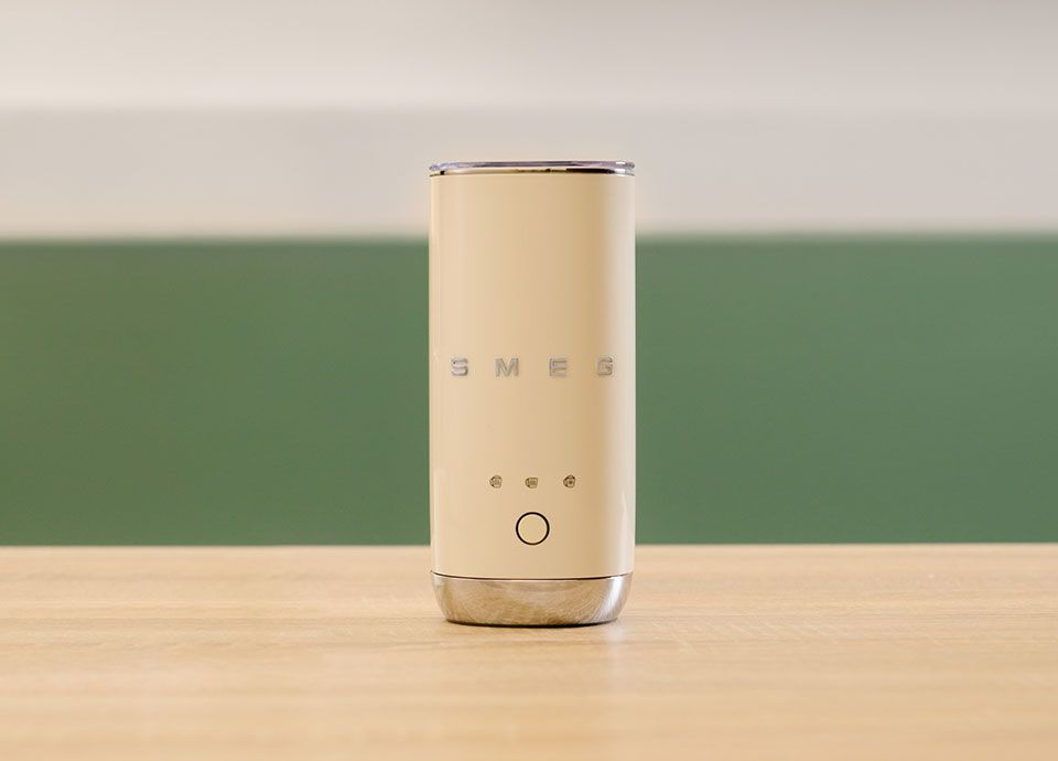 Smeg milk frother