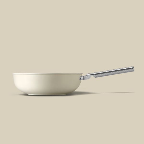 Wok - Smeg cookware range
